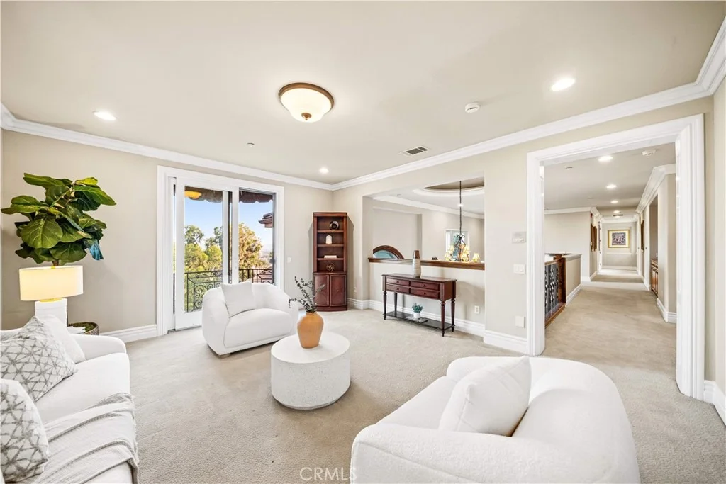 Photo of 325 N Terrace View