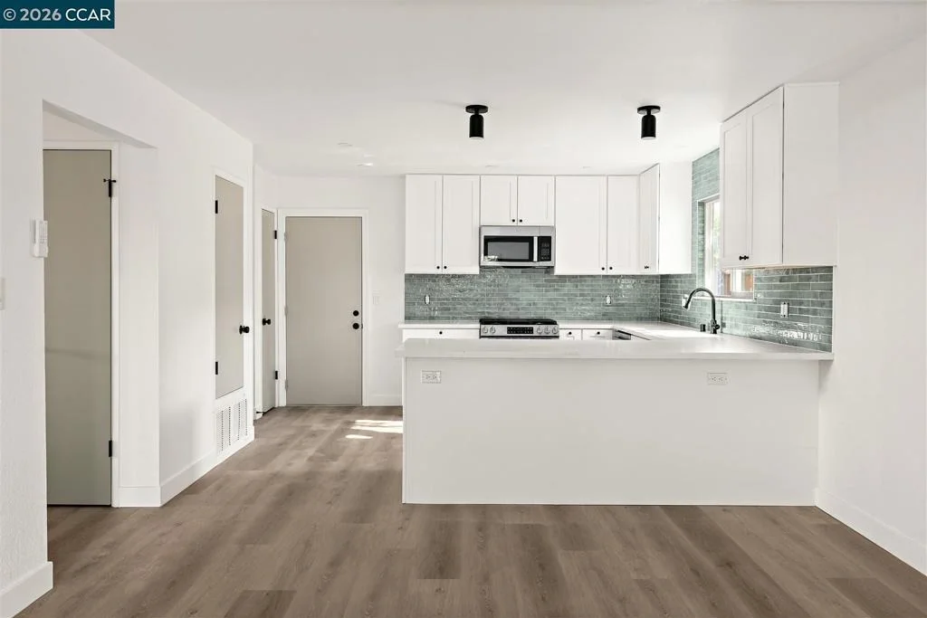 Photo of 26 Polaris Dr