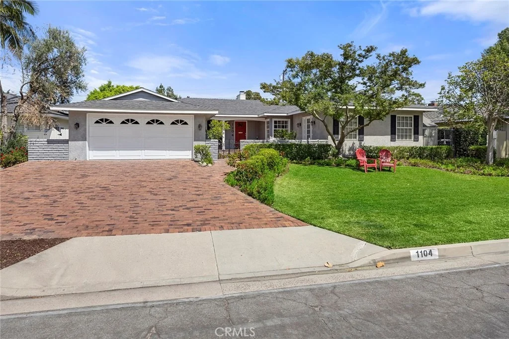 Photo of 1104 Cerritos
