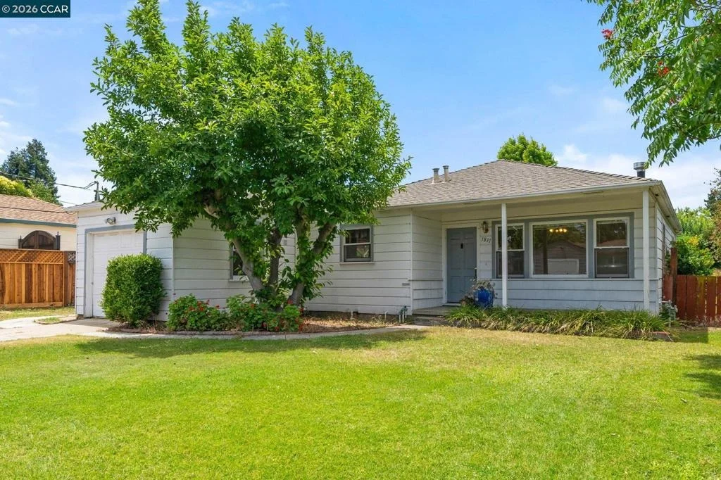 Photo of 1831 Venice Dr