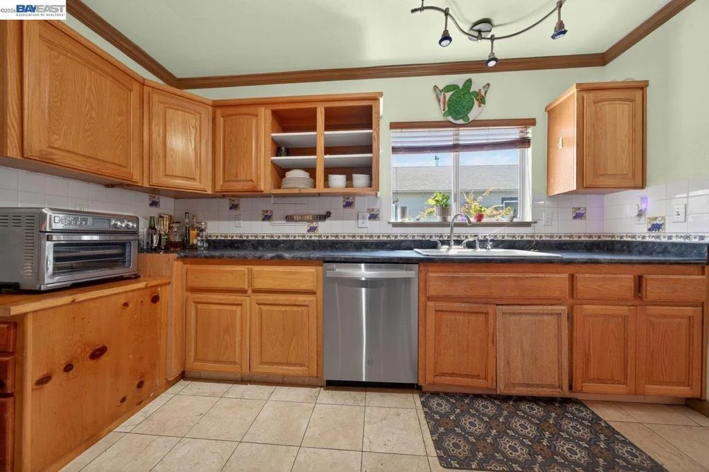 Photo of 229 Lake Ave