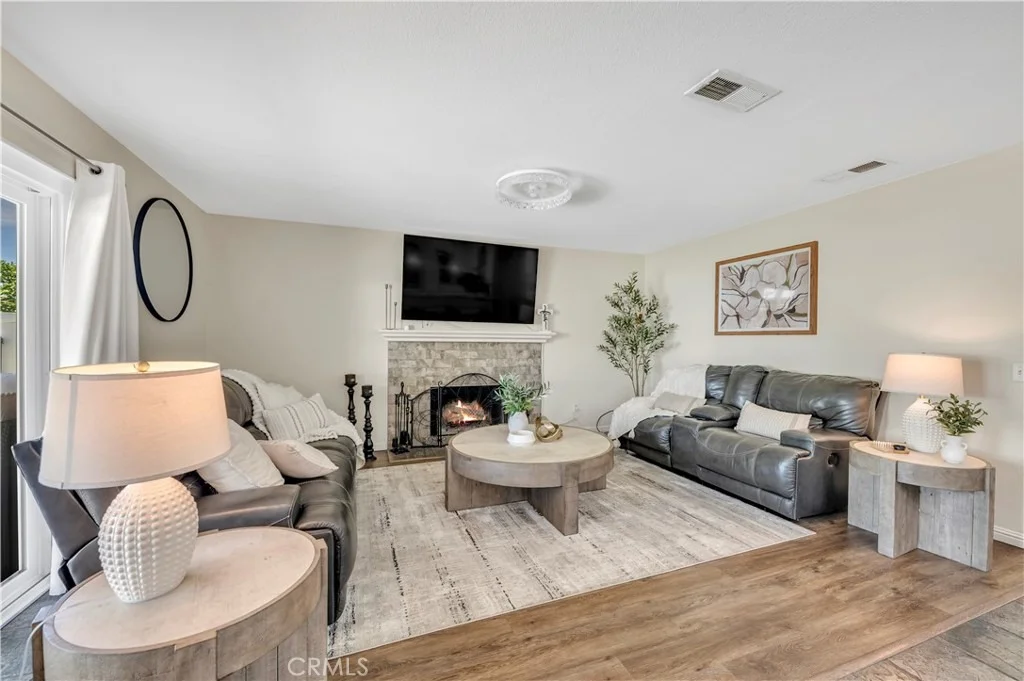 Photo of 23944 Cadenza