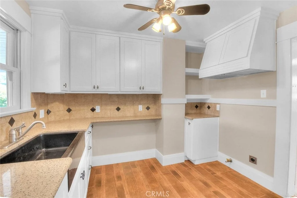 Photo of 563 Claremont