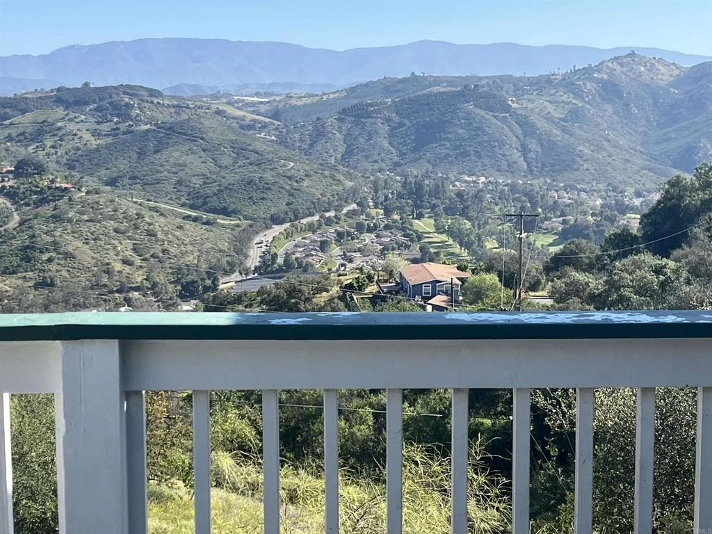 Photo of 4327 Hollyhill Road