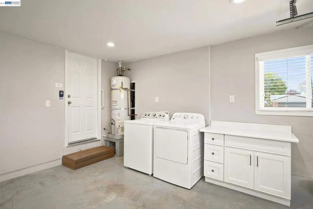 Photo of 1082 Springfield Dr.