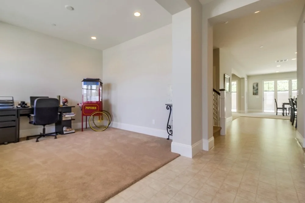 Photo of 663 Polaris Dr