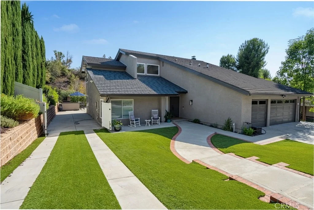 Photo of 902 Calle Carrillo