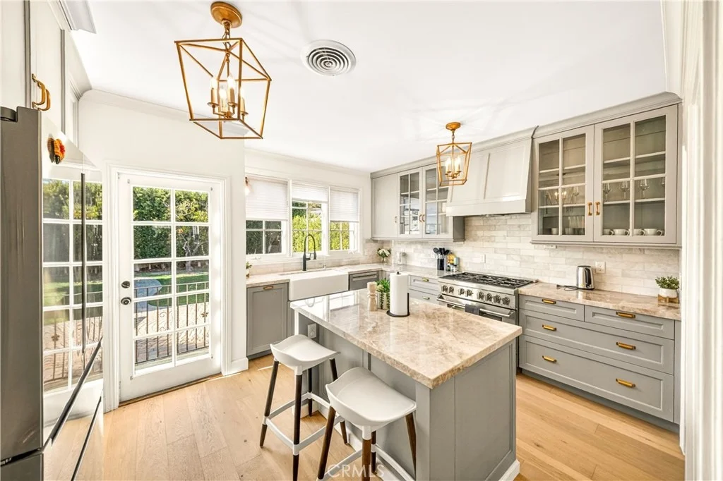 Photo of 827 Hauser Blvd