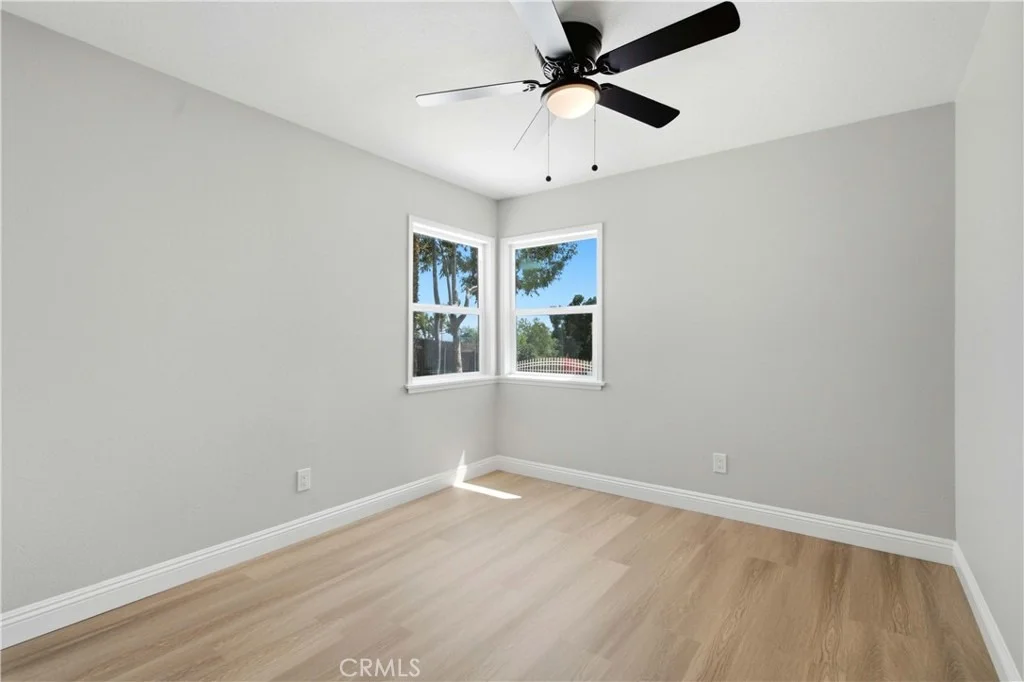 Photo of 5945 Paramount Drive