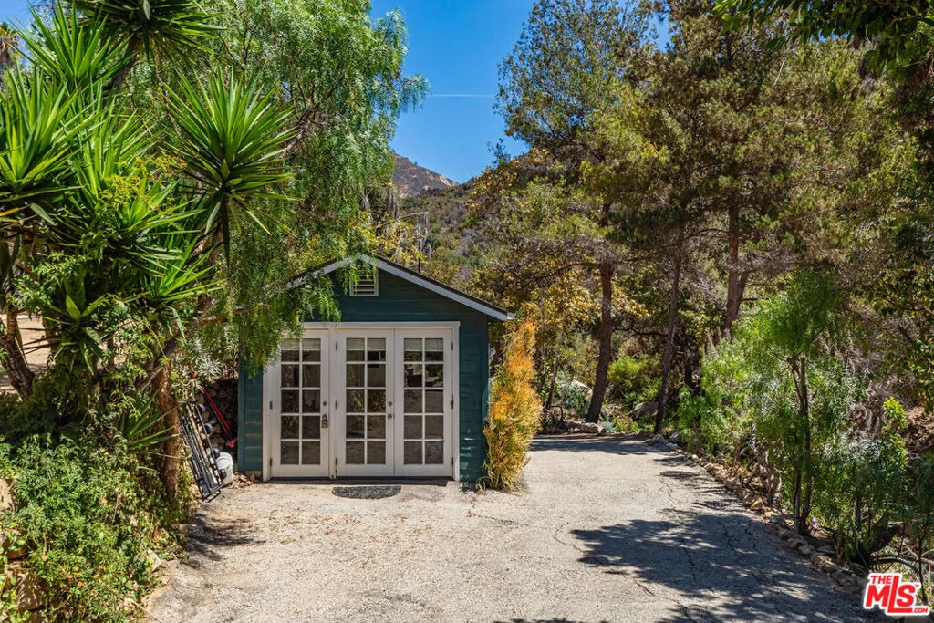 Photo of 2961 Gorge Road