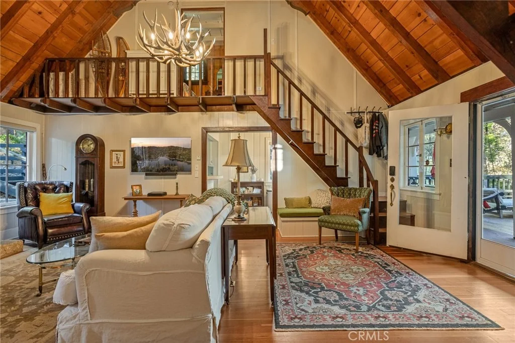 Photo of 28782 Cedar Drive