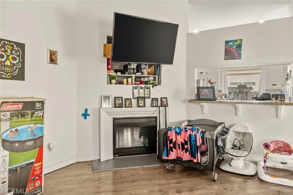 Photo of 955 Peacock Dr
