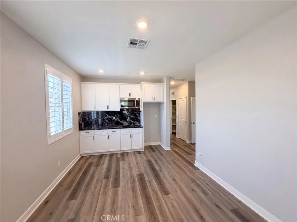 Photo of 26315 Silver Birch