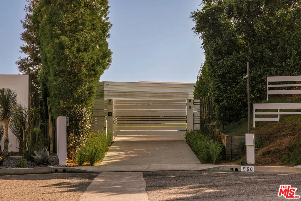 Photo of 555 Vick Place
