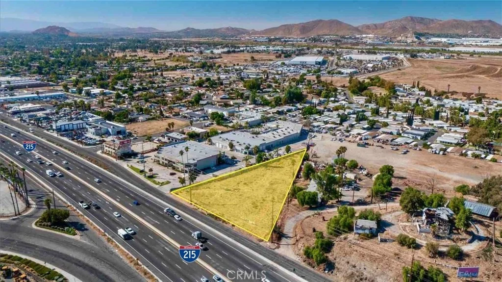 Photo of 101 W La Cadena Drive