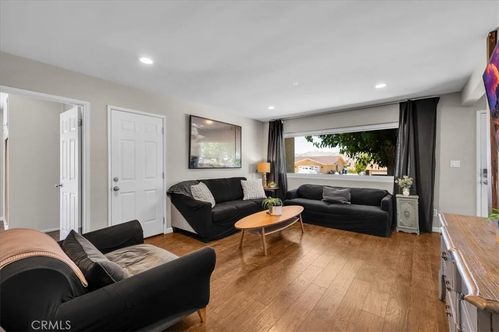Photo of 61537 Valley View Drive