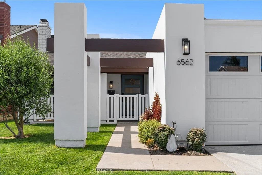 Photo of 6562 Dohrn Circle