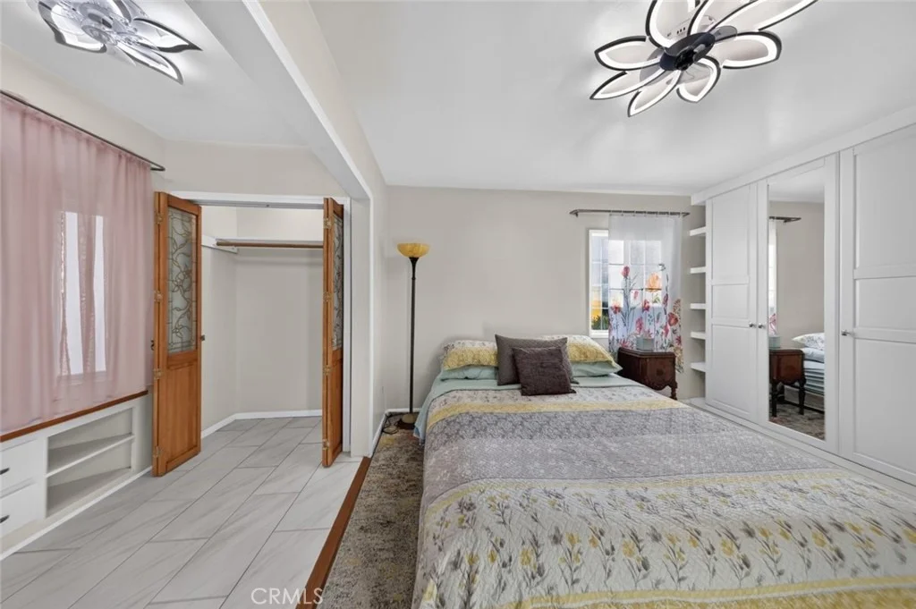 Photo of 1695 James Place