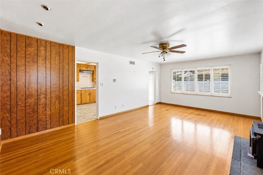 Photo of 6730 Montclair Dr