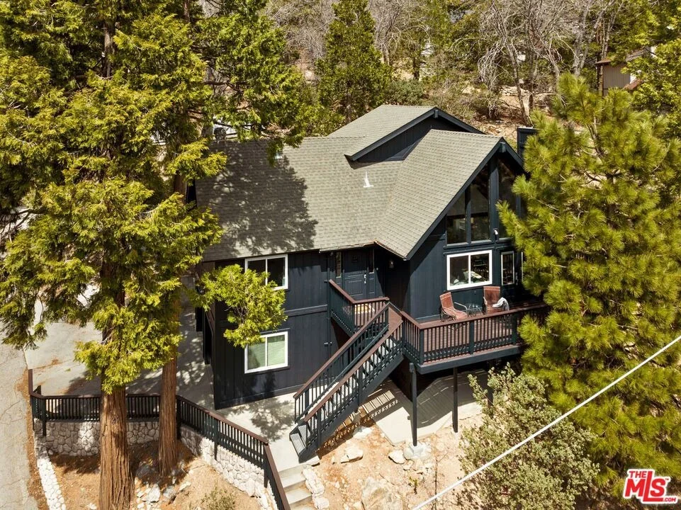 Photo of 320 Pioneer Road