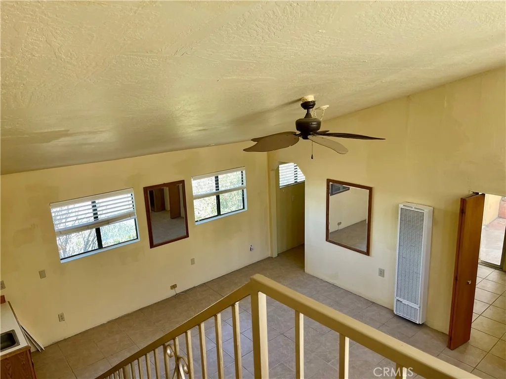 Photo of 49324 Whiteside