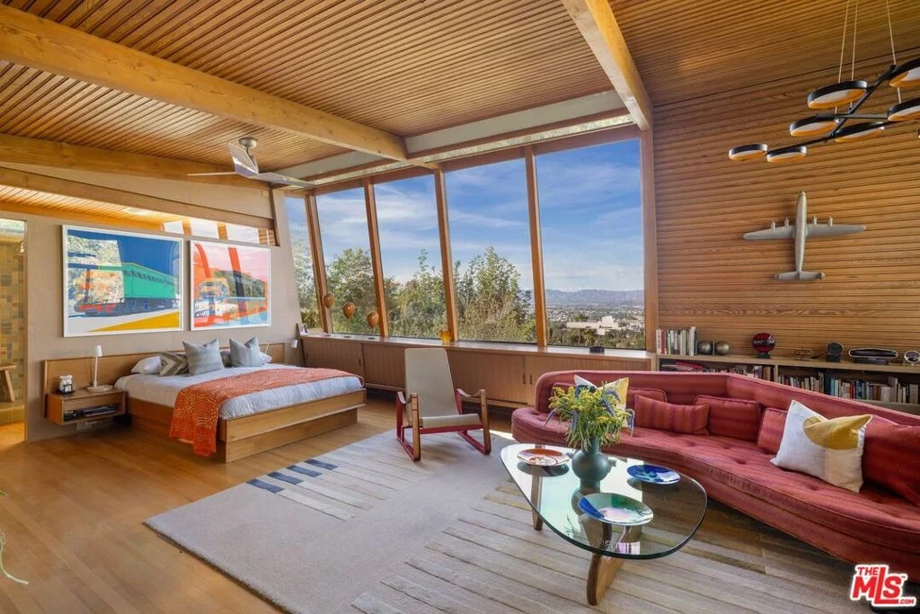 Photo of 3580 Multiview Drive