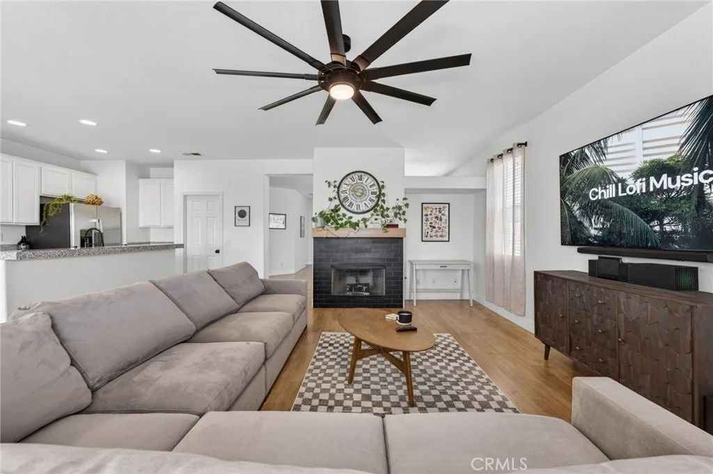 Photo of 31081 Cedar Oak Road