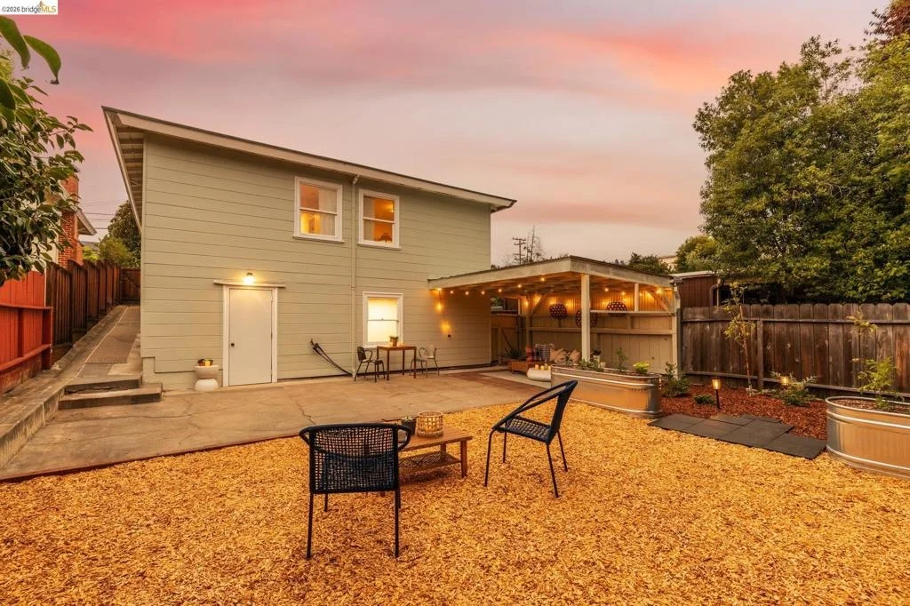 Photo of 7232 Lincoln Ave