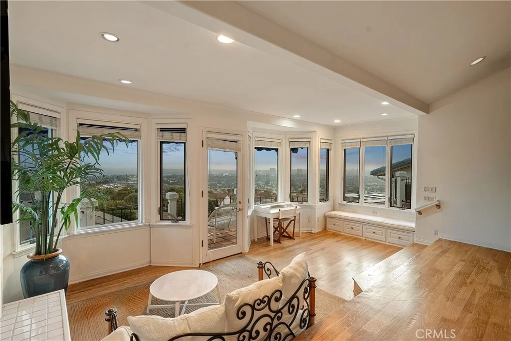 Photo of 21 Ridgeline Drive