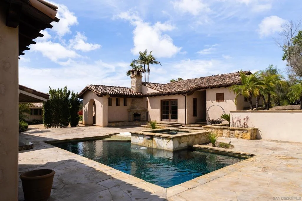 Photo of 6858 Las Colinas