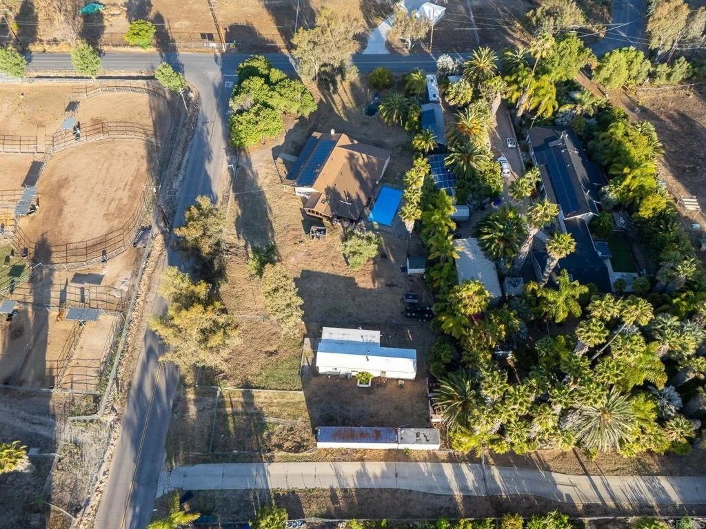 Photo of 911 Davis Street