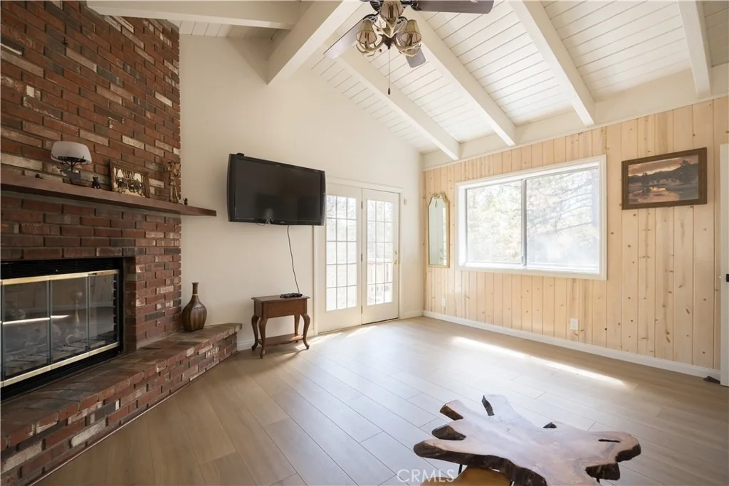 Photo of 1068 Lookout Mountain Road