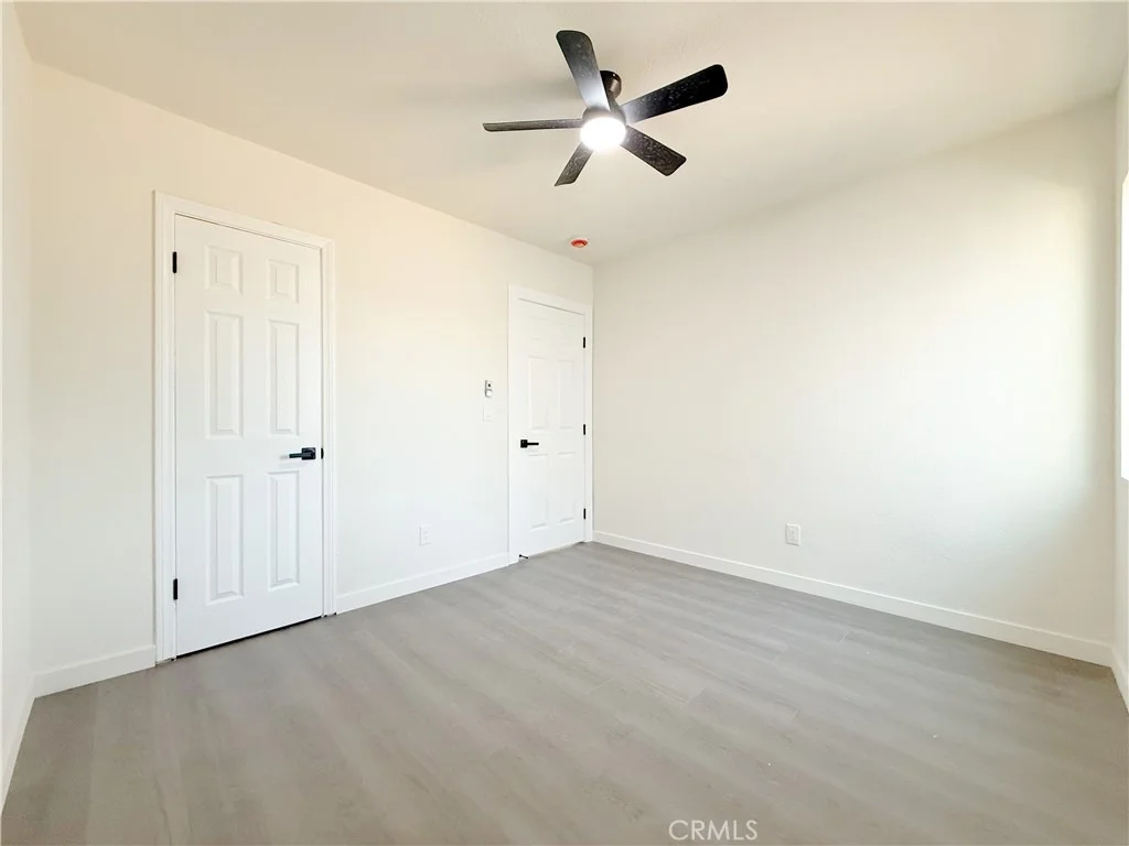 Photo of 213 N Broadacres Avenue