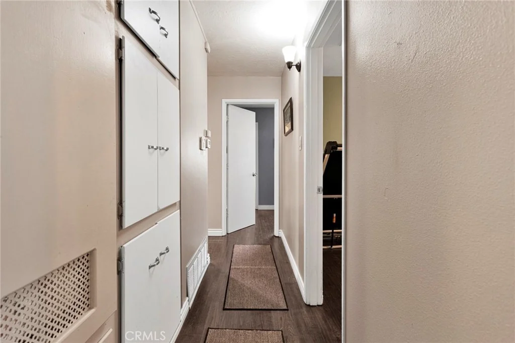 Photo of 108 W Desert View Drive