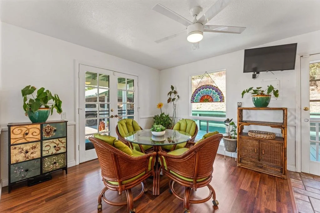Photo of 4439 La Canada