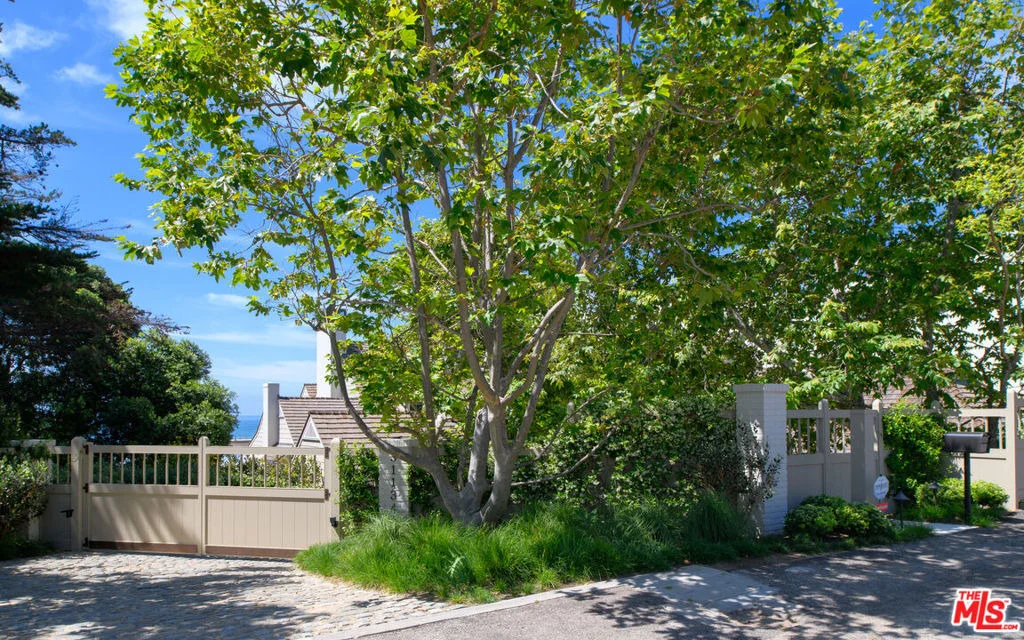 Photo of 31134 Broad Beach Road