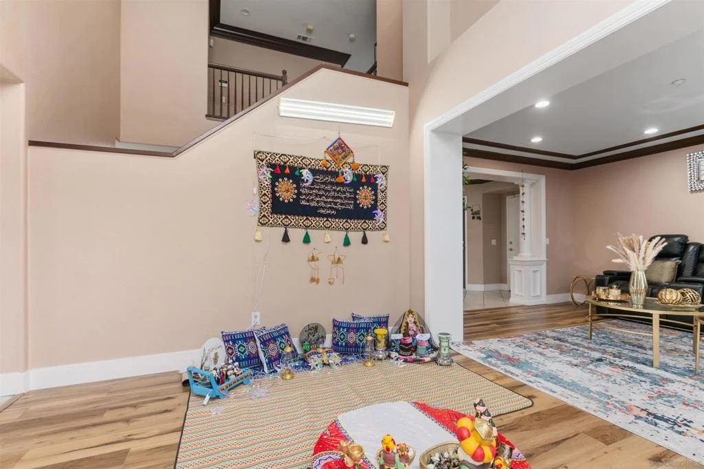 Photo of 10394 Valley Waters Dr