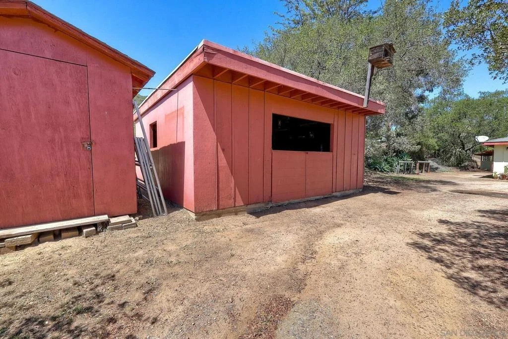 Photo of 15525 Lyons Valley