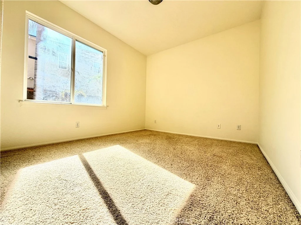 Photo of 335 Plaza Toluca