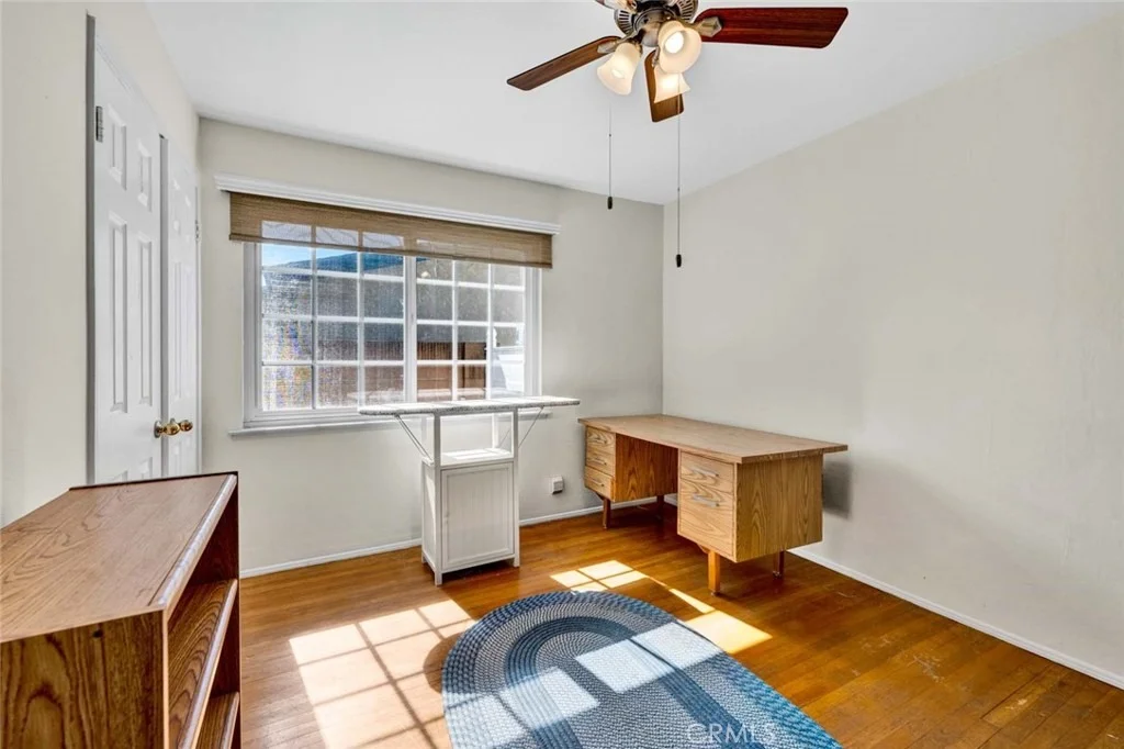 Photo of 3222 W Sunview