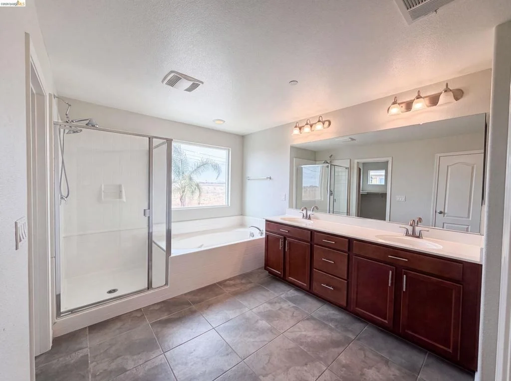 Photo of 1519 Sycamore Dr