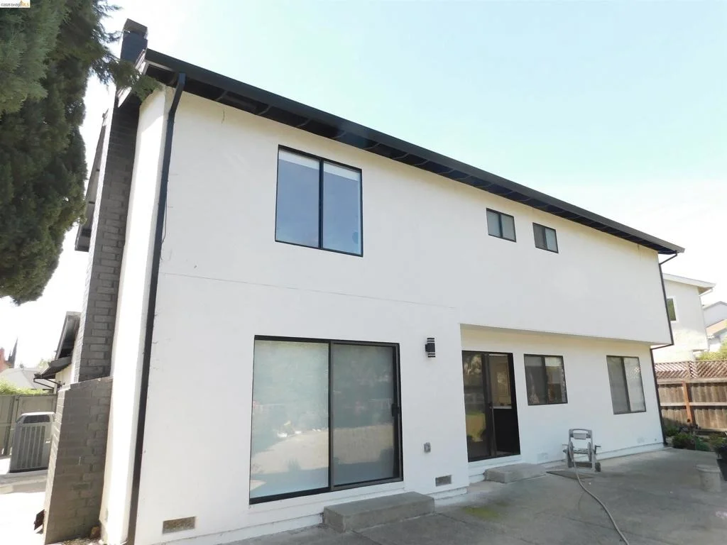 Photo of 3042 Potrero Way