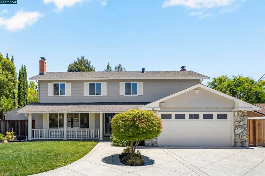 Photo of 166 Winged Foot Pl