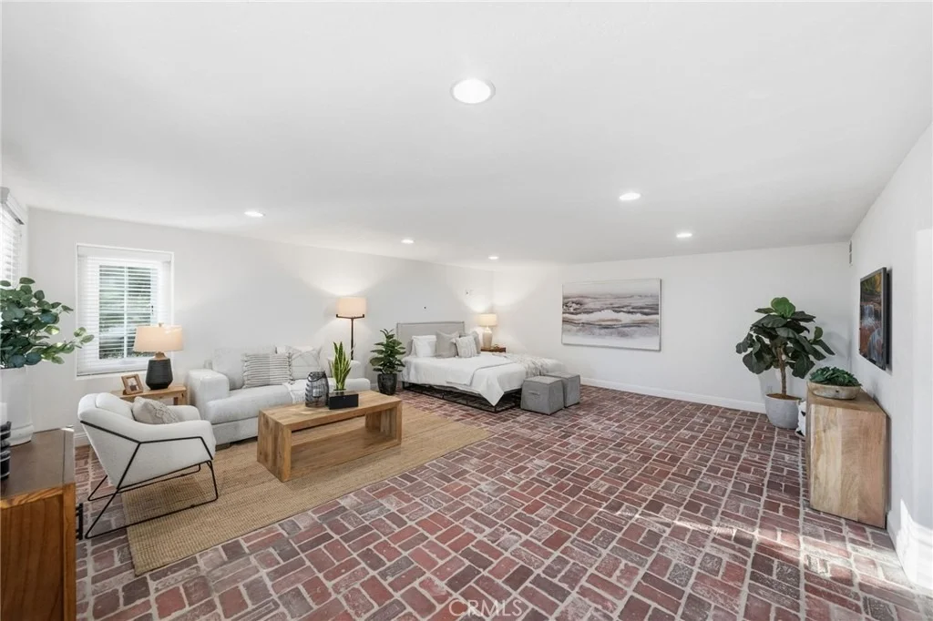 Photo of 40900 Via Los Altos