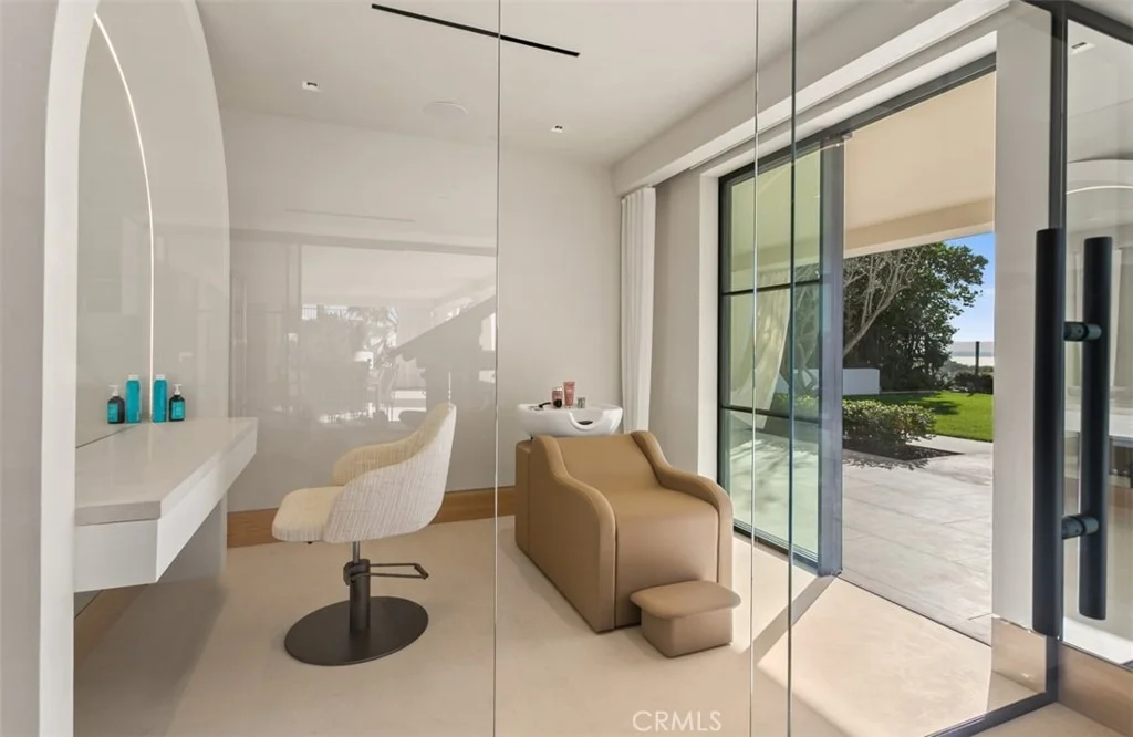 Photo of 7 Sailview