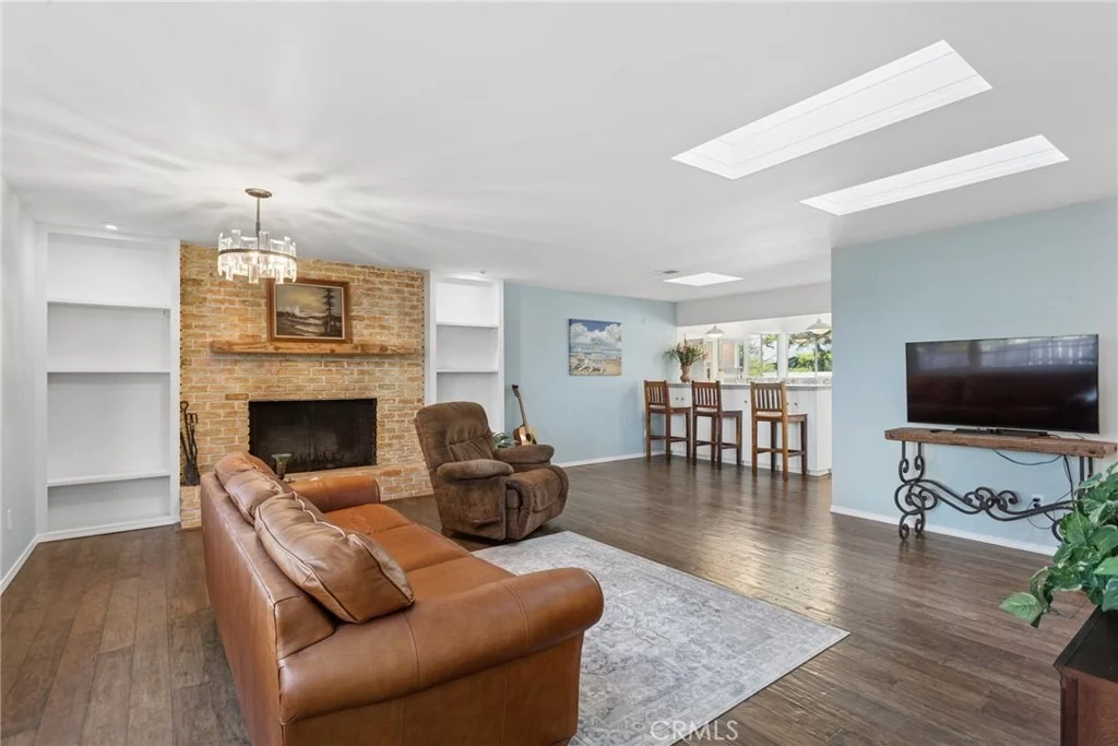 Photo of 2410 Langton