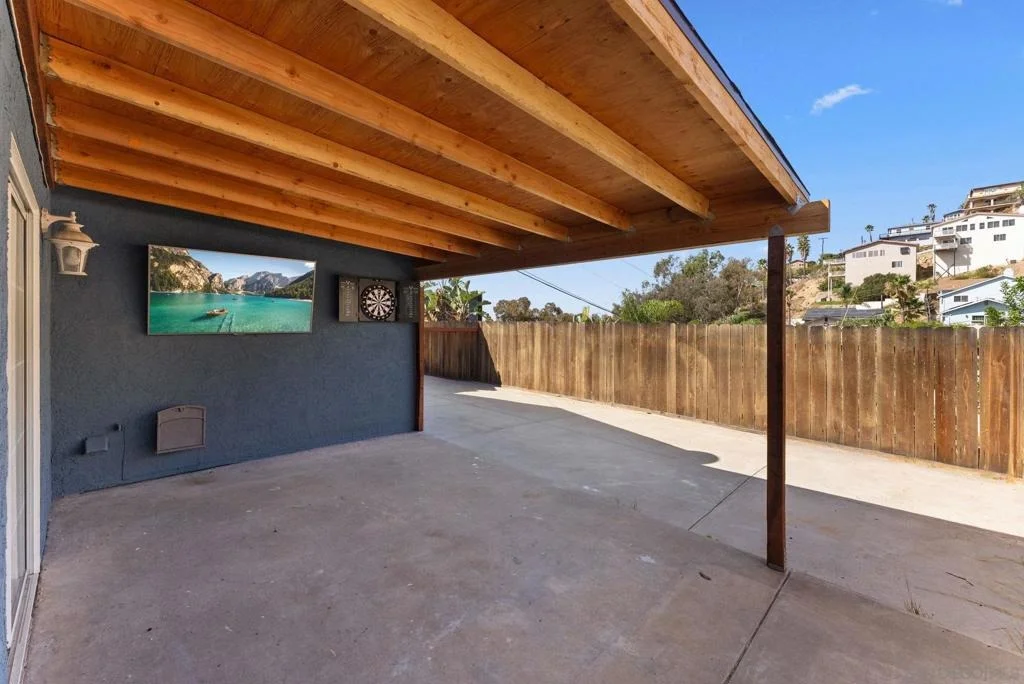 Photo of 9618 Date St