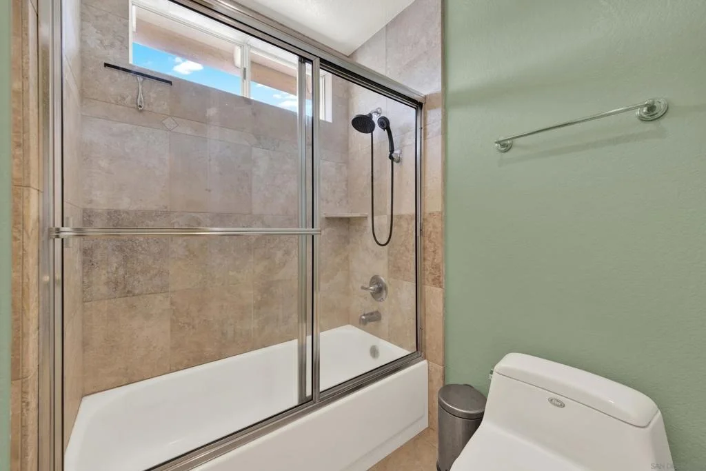 Photo of 1371 Westminster Pl