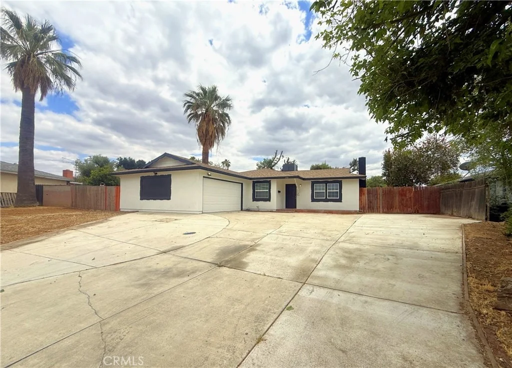 Photo of 490 Avignon Court