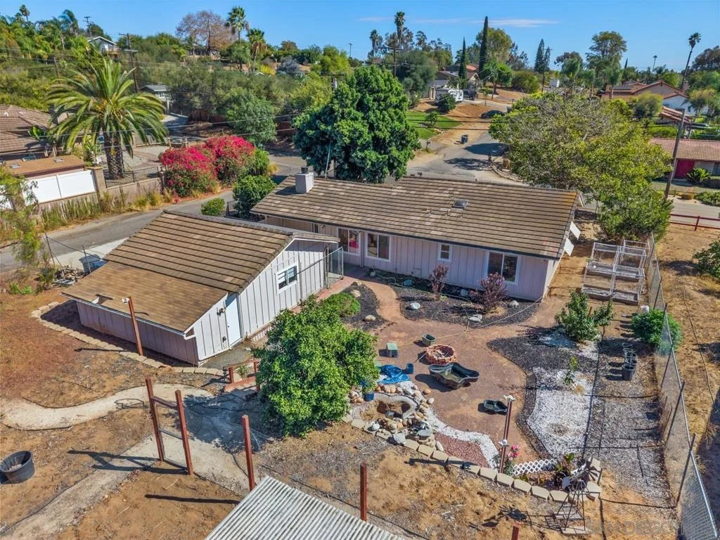 Photo of 1242 Hillcrest Lane